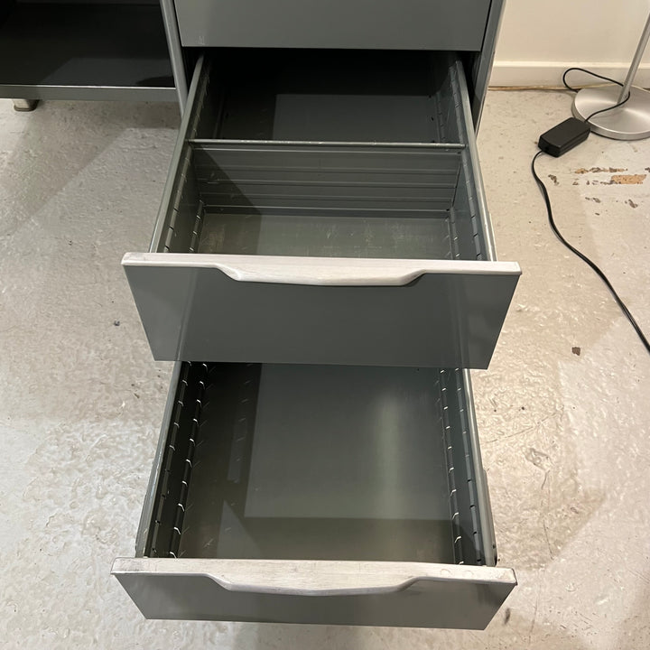 GF Generalaire Bi-level Metal Tanker Desk