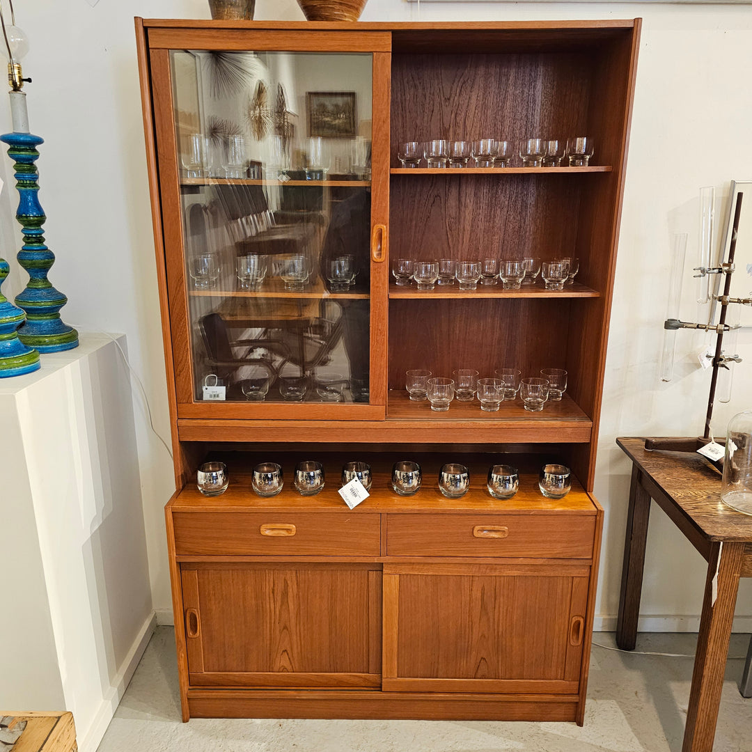 Teak 2 Piece Hutch