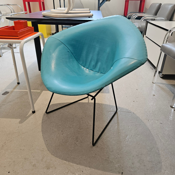 Bertoia Diamond Chair