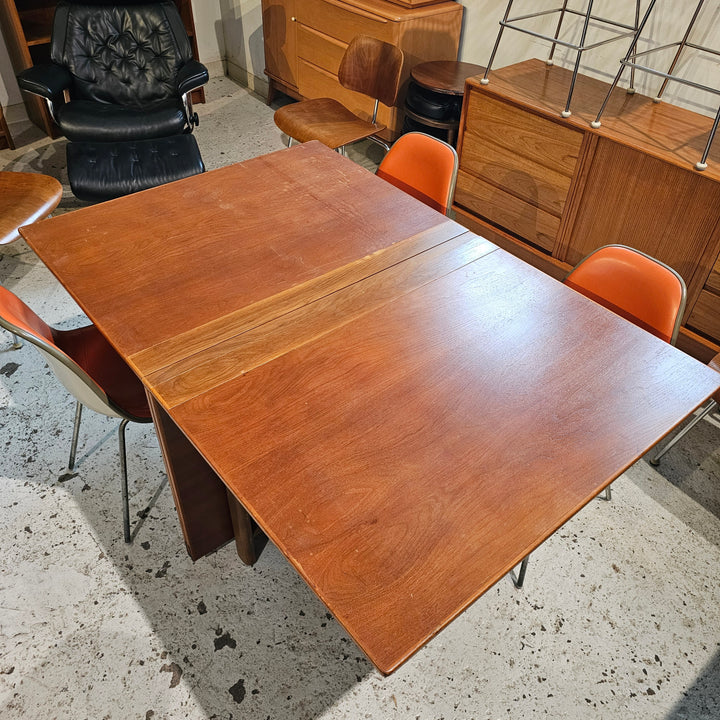 Bruno Mathsson 'Maria Flap' Style Dining Table