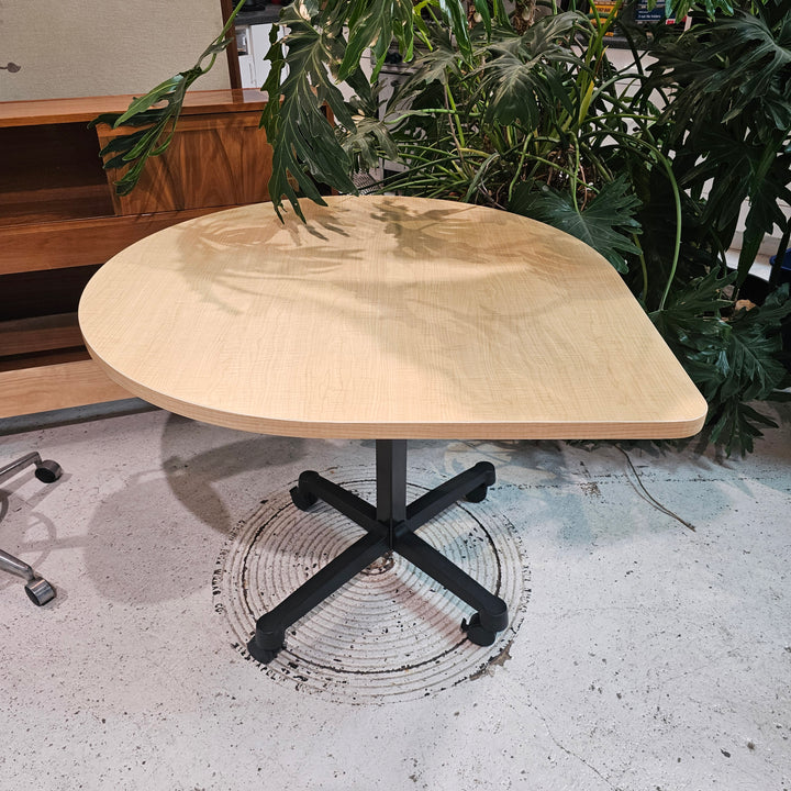 Herman Miller Teardrop Table