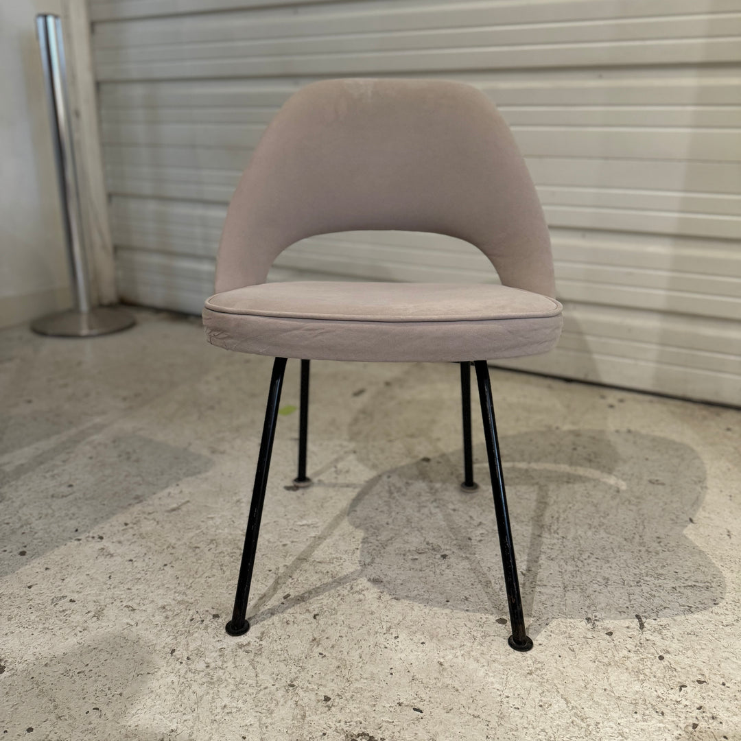 Eero Saarinen Style Side Chair